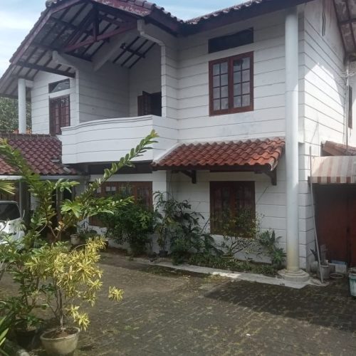 Dijual Rumah Super Luas di Cimahi